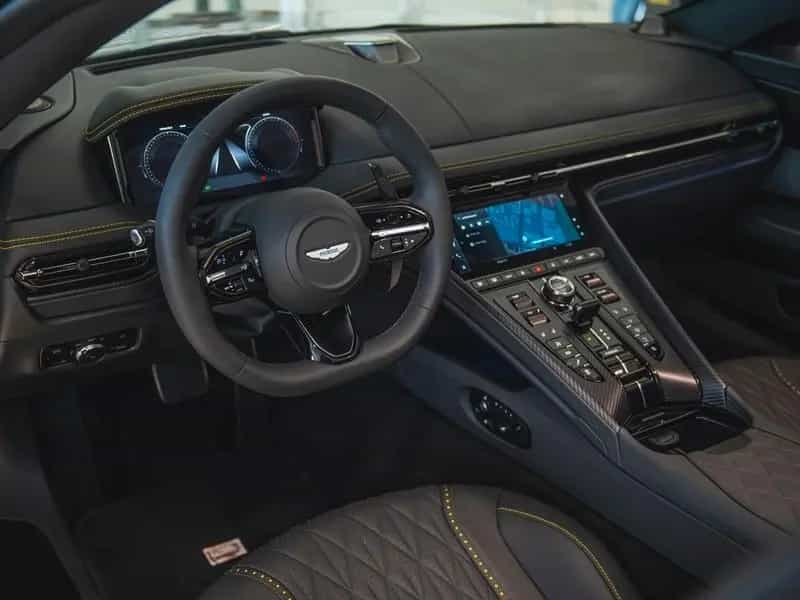 Aston Martin DB12 null-photo-7