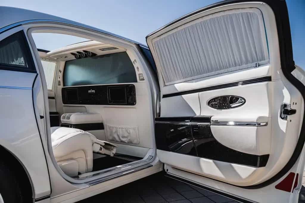Maybach 62 S LANDAULET ONLY 240 KM - LIKE BRAND NEW CAR 09/2012-photo-10