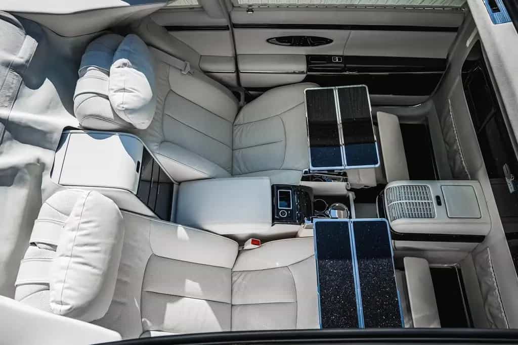 Maybach 62 S LANDAULET ONLY 240 KM - LIKE BRAND NEW CAR 09/2012-photo-12