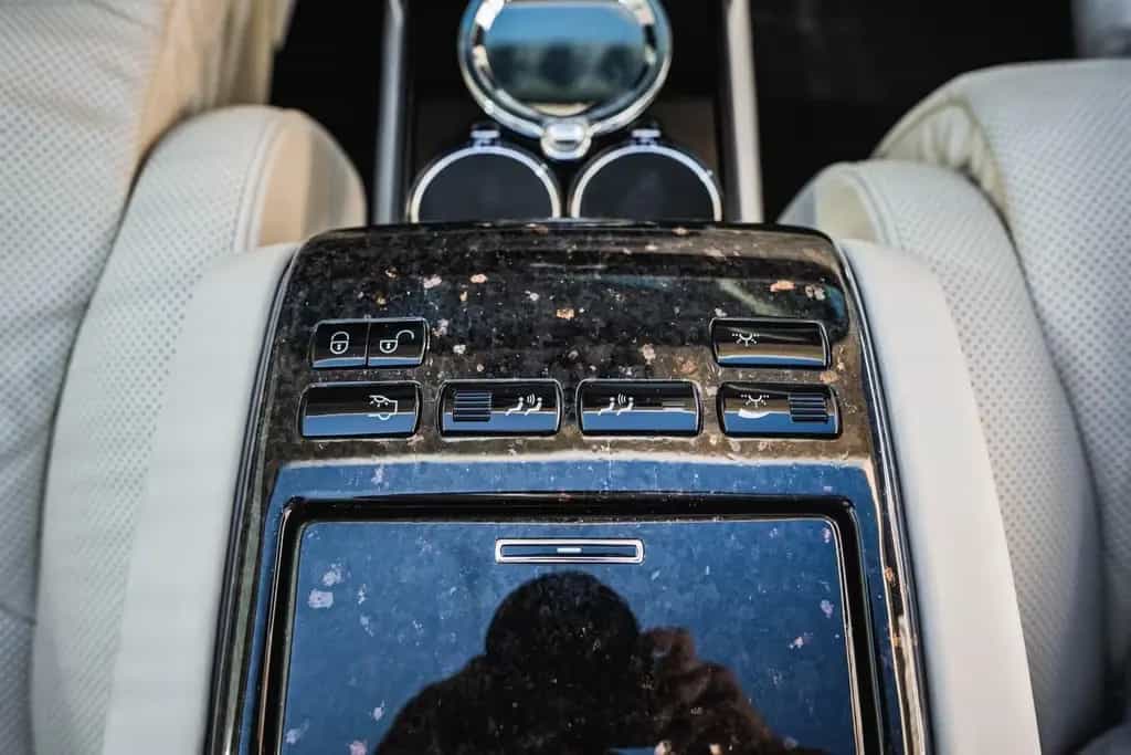 Maybach 62 S LANDAULET ONLY 240 KM - LIKE BRAND NEW CAR 09/2012-photo-21