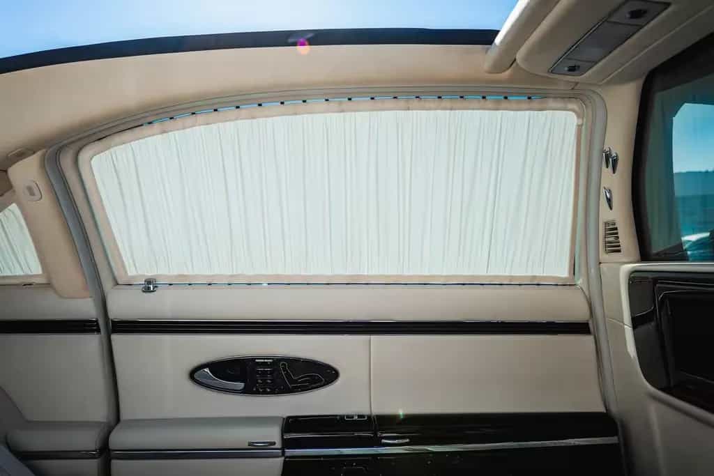Maybach 62 S LANDAULET ONLY 240 KM - LIKE BRAND NEW CAR 09/2012-photo-34