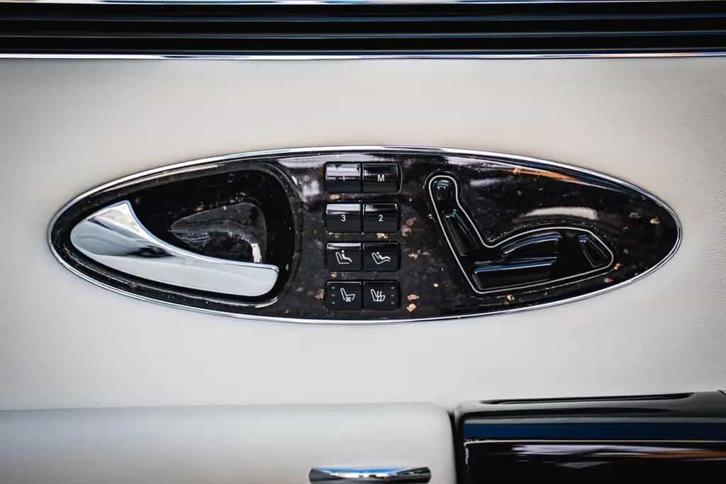 Maybach 62 S LANDAULET ONLY 240 KM - LIKE BRAND NEW CAR 09/2012-photo-35
