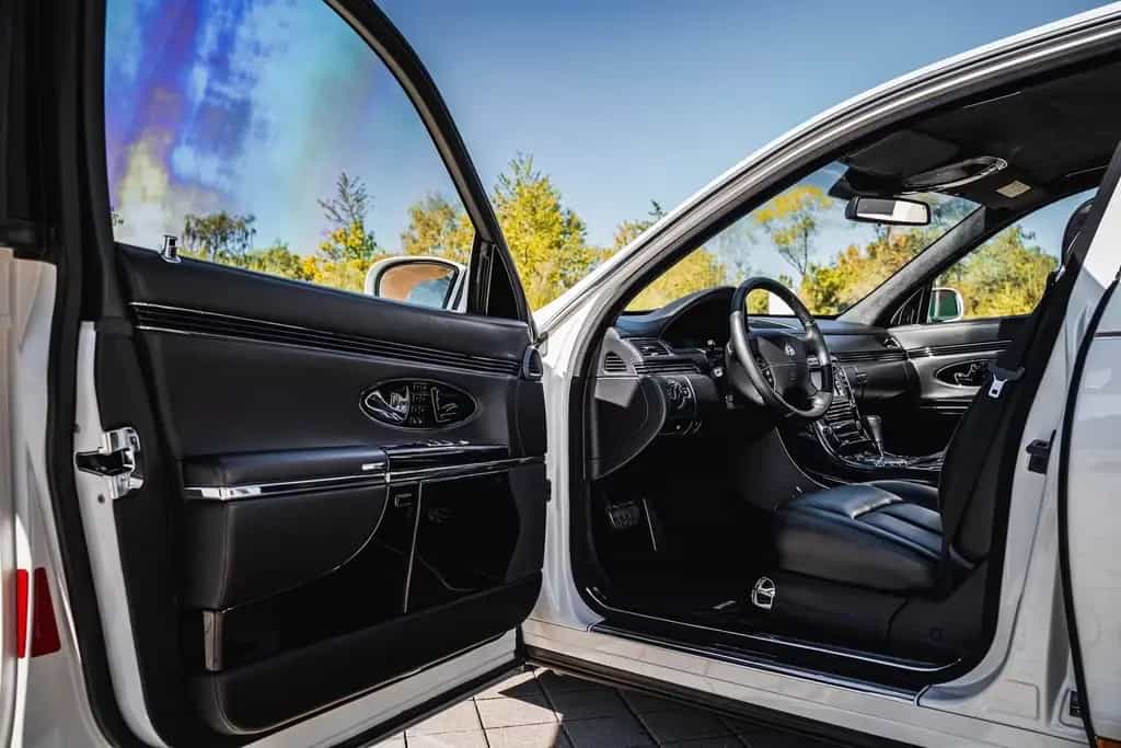 Maybach 62 S LANDAULET ONLY 240 KM - LIKE BRAND NEW CAR 09/2012-photo-7