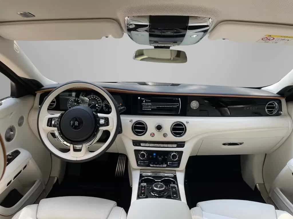 Rolls-Royce Ghost Silver Badge - Tageszulassung 08/2025-photo-11