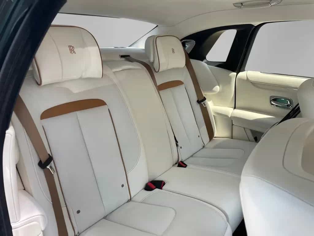 Rolls-Royce Ghost Silver Badge - Tageszulassung 08/2025-photo-20