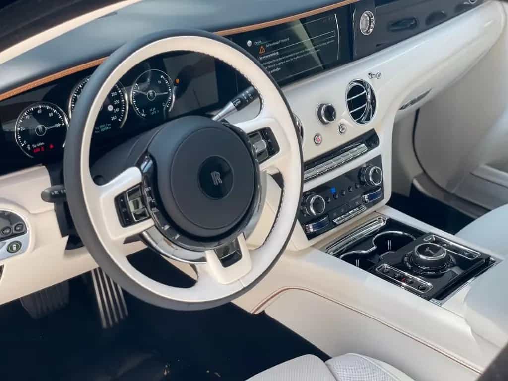 Rolls-Royce Ghost Silver Badge - Tageszulassung 08/2025-photo-8