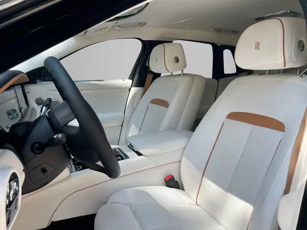 Rolls-Royce Ghost Silver Badge - Tageszulassung 08/2025-photo-9