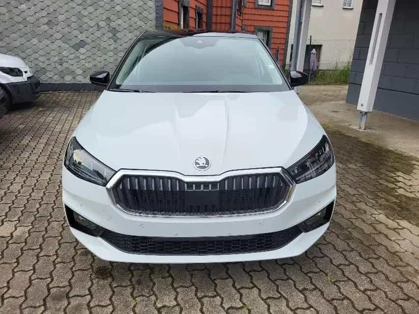 Skoda Fabia 1.5 TSI DSG SELECTION+ACC+VERKEHRSZEICHEN+ 05/2024-photo-2