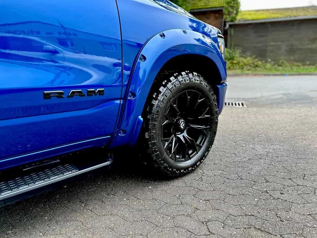 Dodge RAM 5,7L*4X4*OFF-ROAD*BÜGEL*AHK*NAVI*LED*GARANTIE* 07/2019-photo-14
