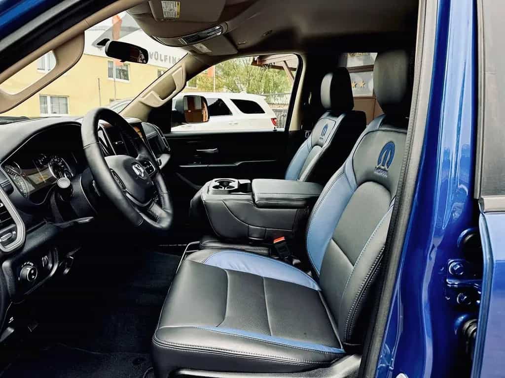 Dodge RAM 5,7L*4X4*OFF-ROAD*BÜGEL*AHK*NAVI*LED*GARANTIE* 07/2019-photo-28