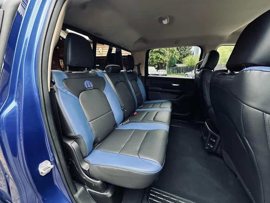 Dodge RAM 5,7L*4X4*OFF-ROAD*BÜGEL*AHK*NAVI*LED*GARANTIE* 07/2019-photo-35