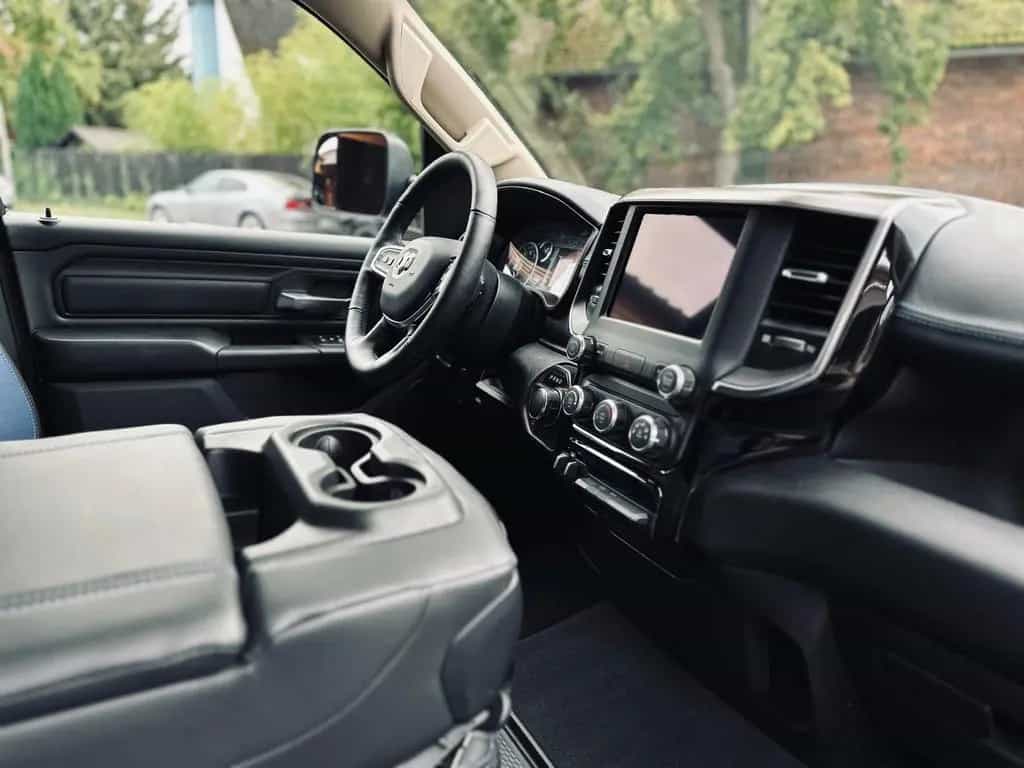 Dodge RAM 5,7L*4X4*OFF-ROAD*BÜGEL*AHK*NAVI*LED*GARANTIE* 07/2019-photo-43