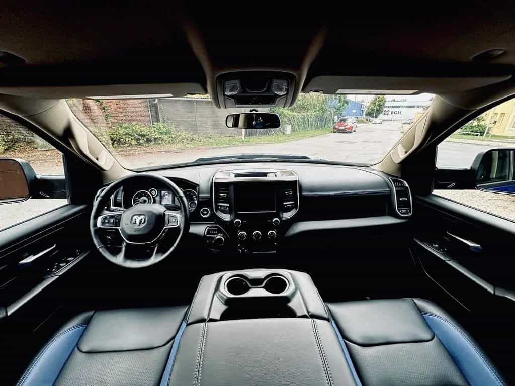 Dodge RAM 5,7L*4X4*OFF-ROAD*BÜGEL*AHK*NAVI*LED*GARANTIE* 07/2019-photo-45