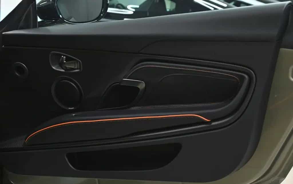 Aston Martin DBS 770 Ultimate Coupe ! 1 of 300 ! 09/2023-photo-5