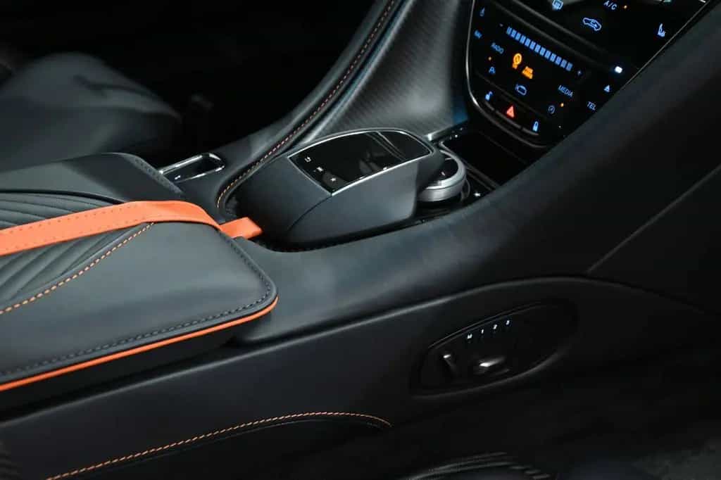 Aston Martin DBS 770 Ultimate Coupe ! 1 of 300 ! 09/2023-photo-6