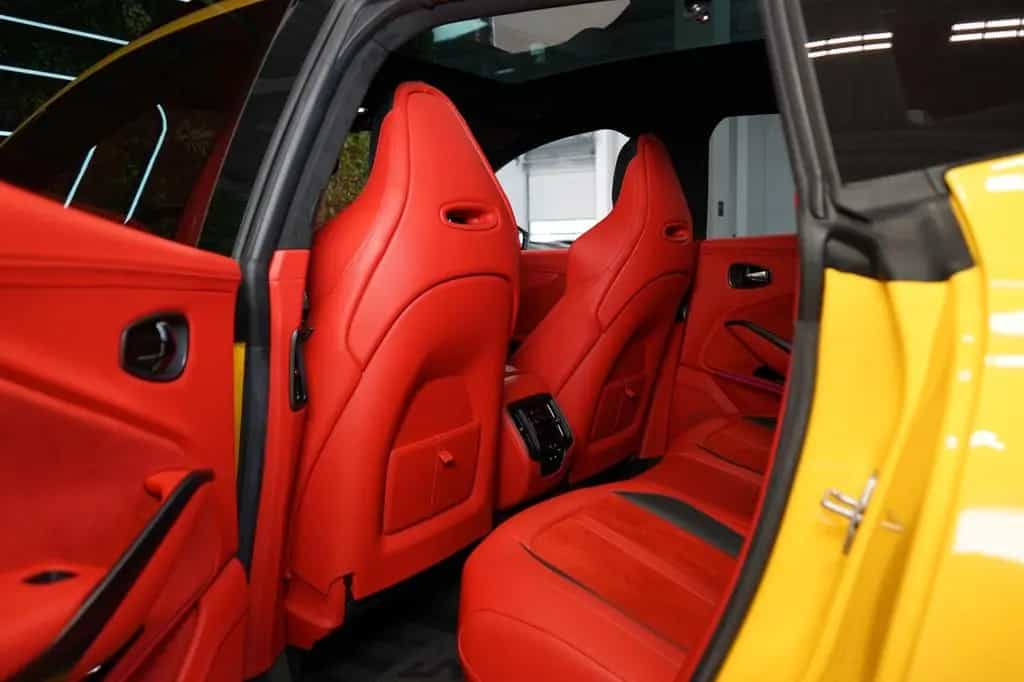 Aston Martin DBX707 CERAMIC*AUX.HEAT*BLACK*144.215€ NETTO 05/2023-photo-16