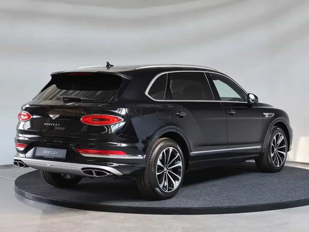 Bentley Bentayga 4.0 V8 EWB 4WD Autom. 01/2025-photo-1