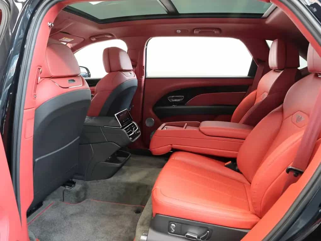 Bentley Bentayga 4.0 V8 EWB 4WD Autom. 01/2025-photo-18