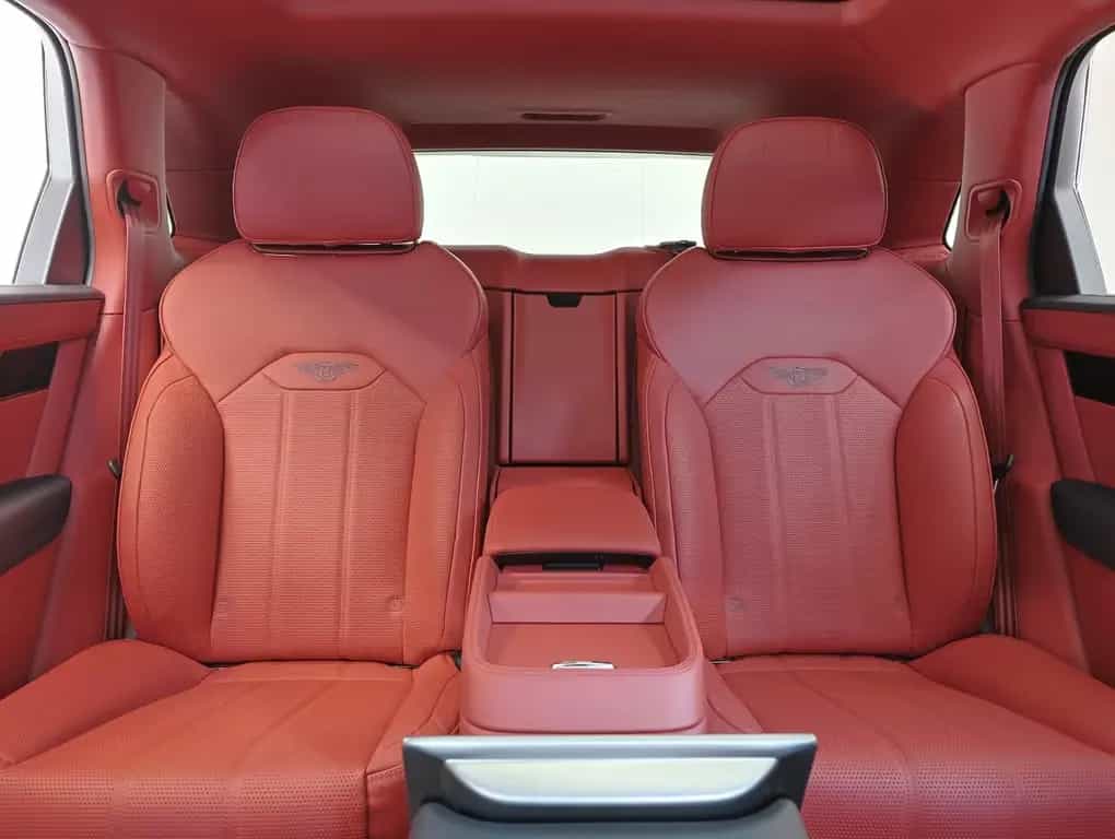 Bentley Bentayga 4.0 V8 EWB 4WD Autom. 01/2025-photo-19