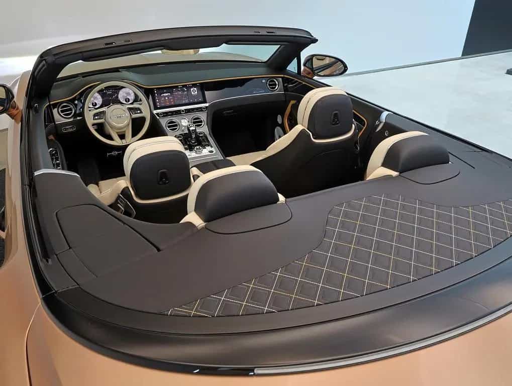 Bentley Continental GTC 12/2024-photo-19