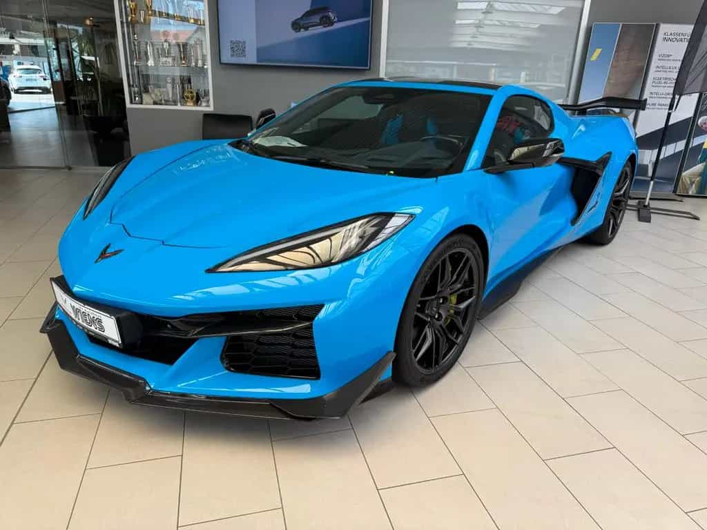 Corvette C8 Z06 Coupe 3LZ  MY2024 *RAPID BLUE*KARBON* Z07* null-photo-1
