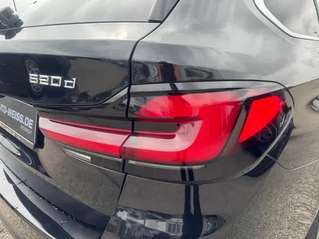 BMW 5 Series 520 dA LEDER+LASER+ACC+HUD+SPORTSITZ+SHZ+DAB+HIF 07/2023-photo-10