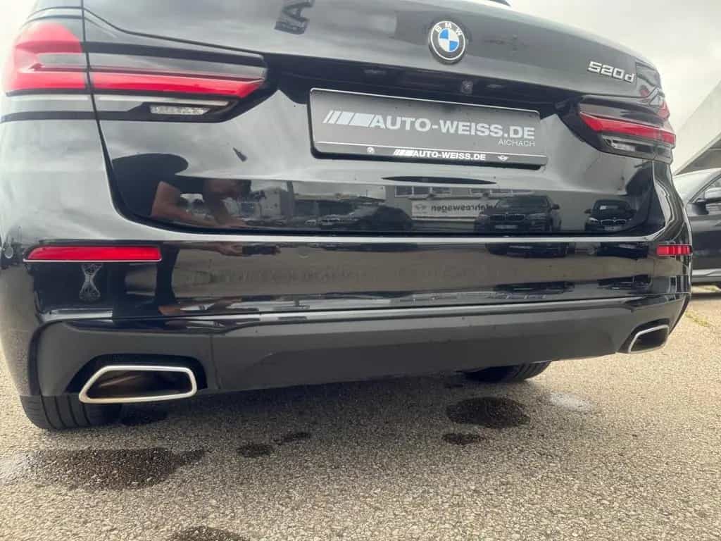 BMW 5 Series 520 dA LEDER+LASER+ACC+HUD+SPORTSITZ+SHZ+DAB+HIF 07/2023-photo-11
