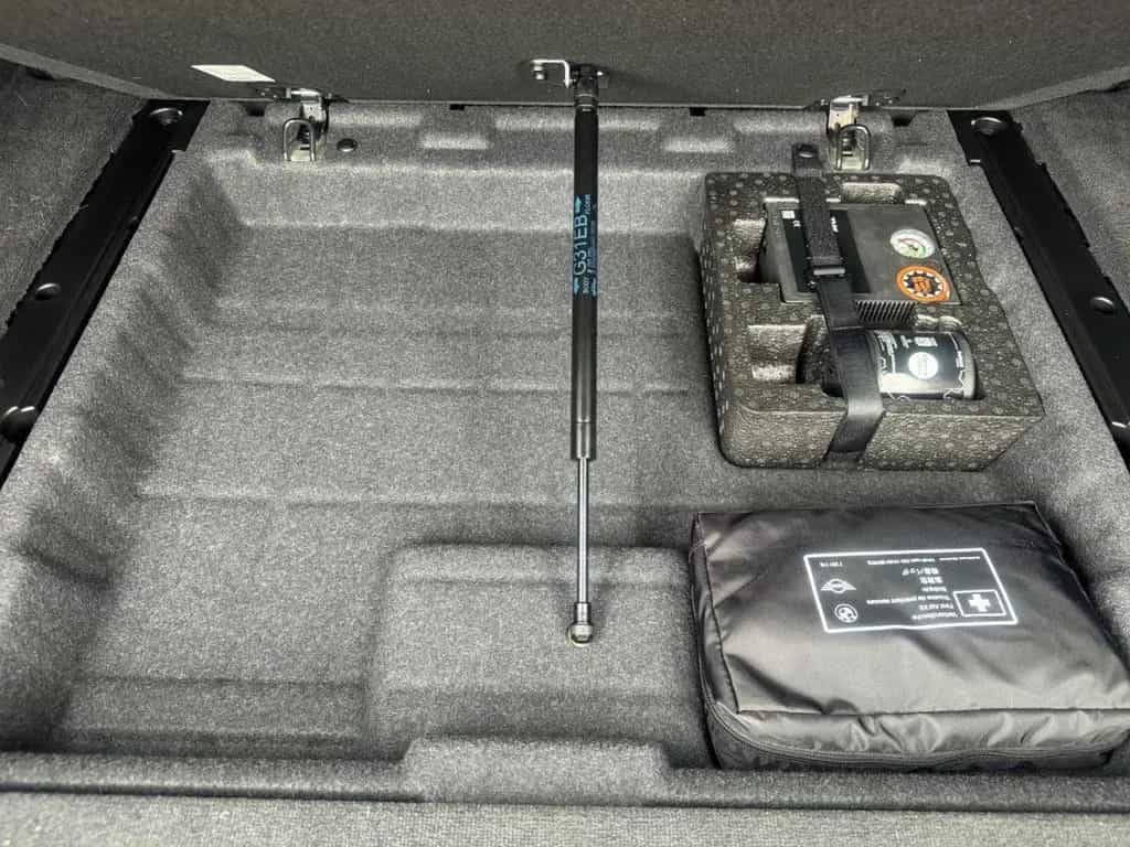 BMW 5 Series 520 dA LEDER+LASER+ACC+HUD+SPORTSITZ+SHZ+DAB+HIF 07/2023-photo-28