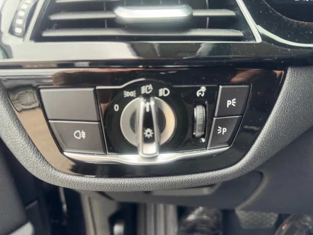 BMW 5 Series 520 dA LEDER+LASER+ACC+HUD+SPORTSITZ+SHZ+DAB+HIF 07/2023-photo-36