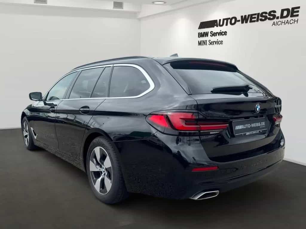 BMW 5 Series 520 dA LEDER+LASER+ACC+HUD+SPORTSITZ+SHZ+DAB+HIF 07/2023-photo-6