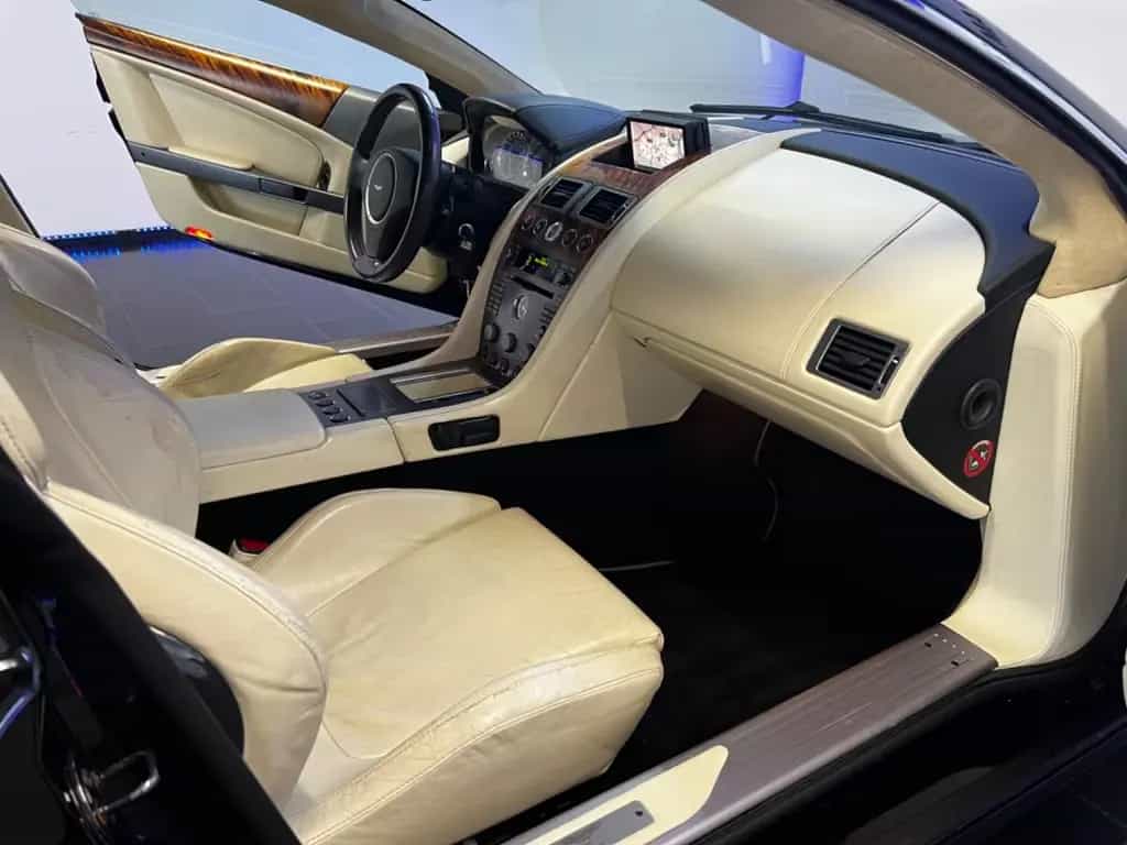 Aston Martin DB9 5.9 Touchtronic 04/2005-photo-10