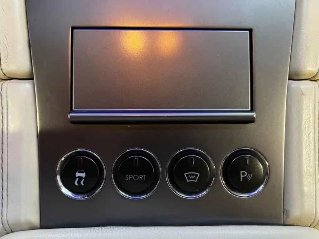 Aston Martin DB9 5.9 Touchtronic 04/2005-photo-16
