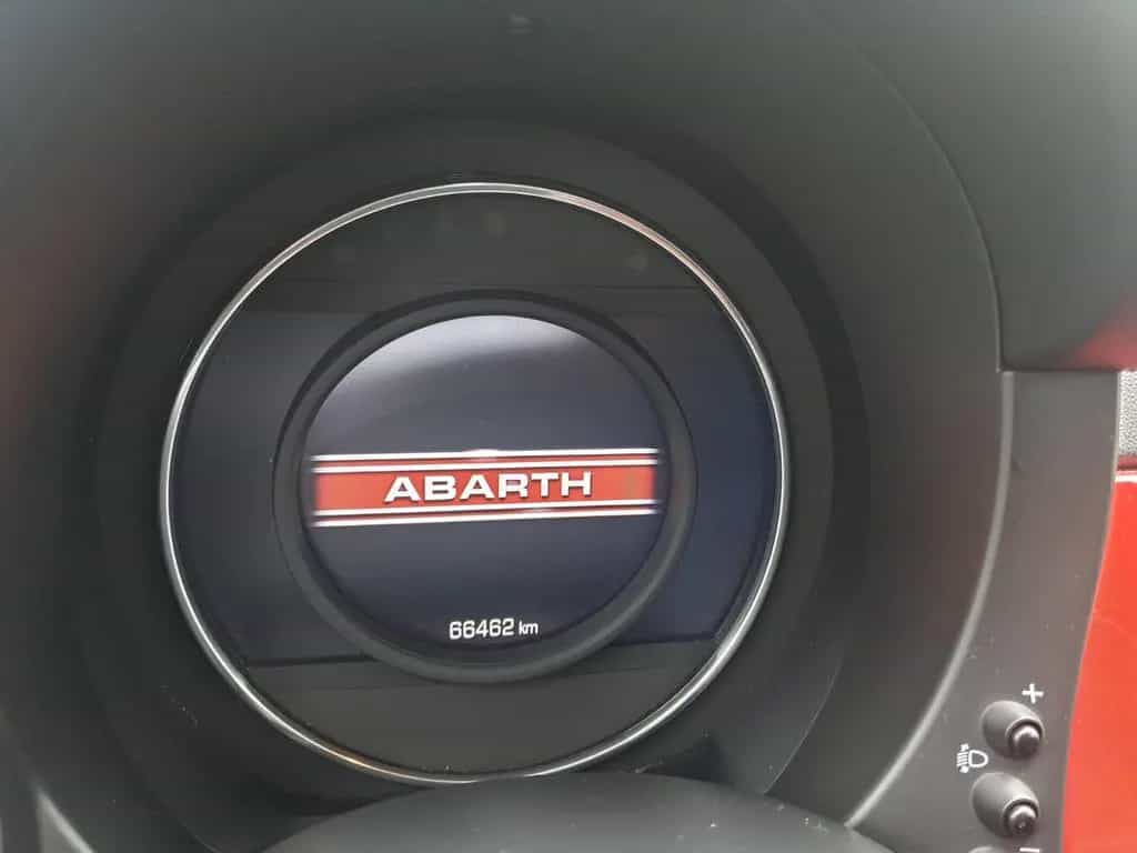 Abarth 595C - Navi / Einparkhilfe 04/2017-photo-4