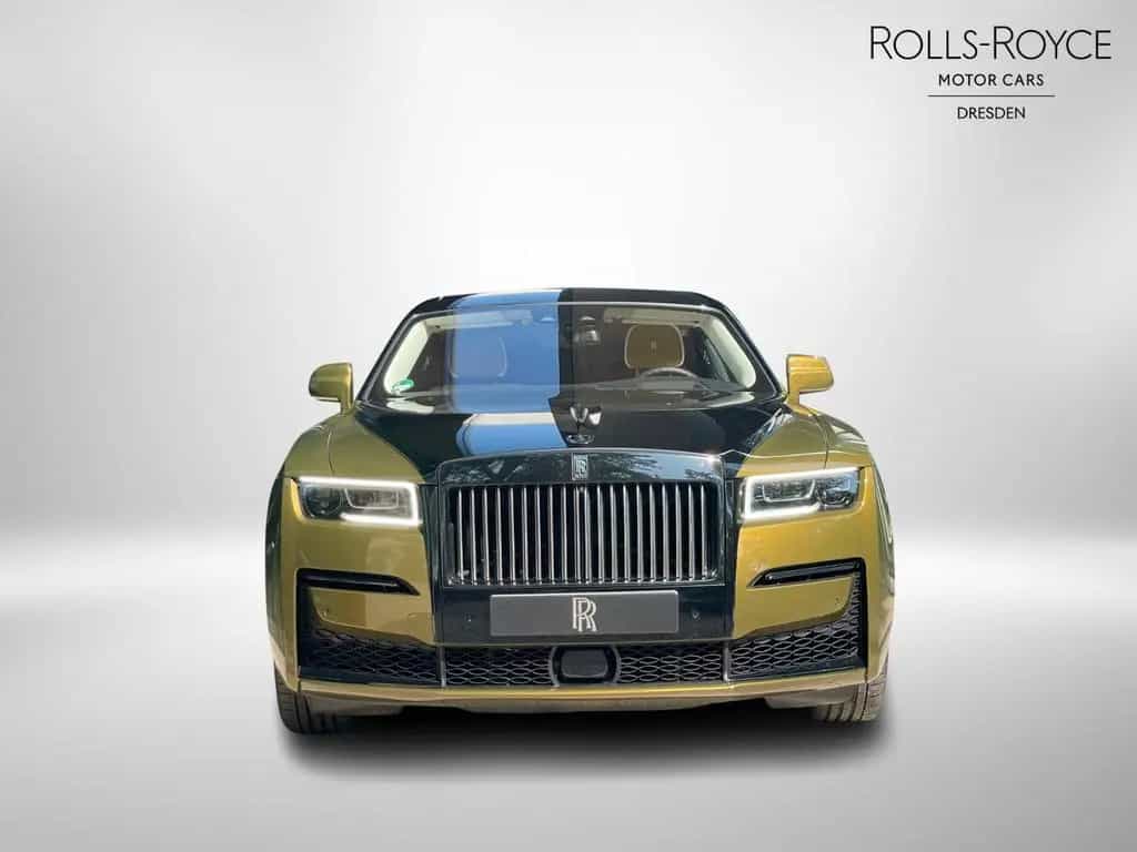 Rolls-Royce Ghost Black Badge - Bespoke/Shooting Star/2 Tone 01/2024-photo-1