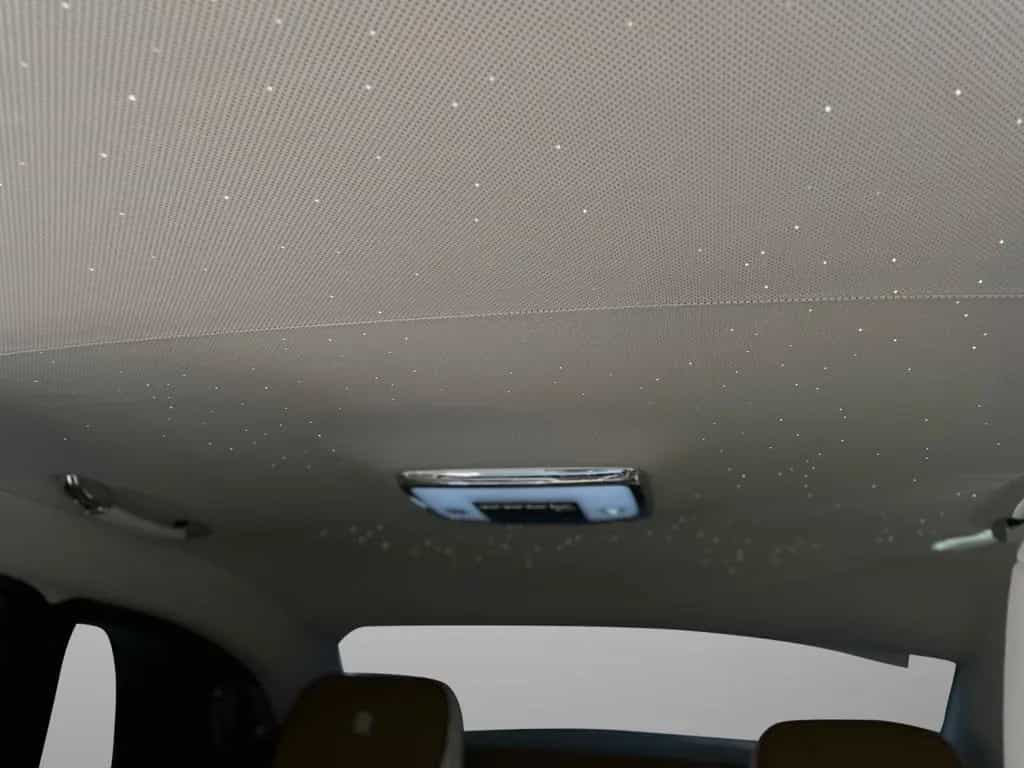 Rolls-Royce Ghost Black Badge - Bespoke/Shooting Star/2 Tone 01/2024-photo-13