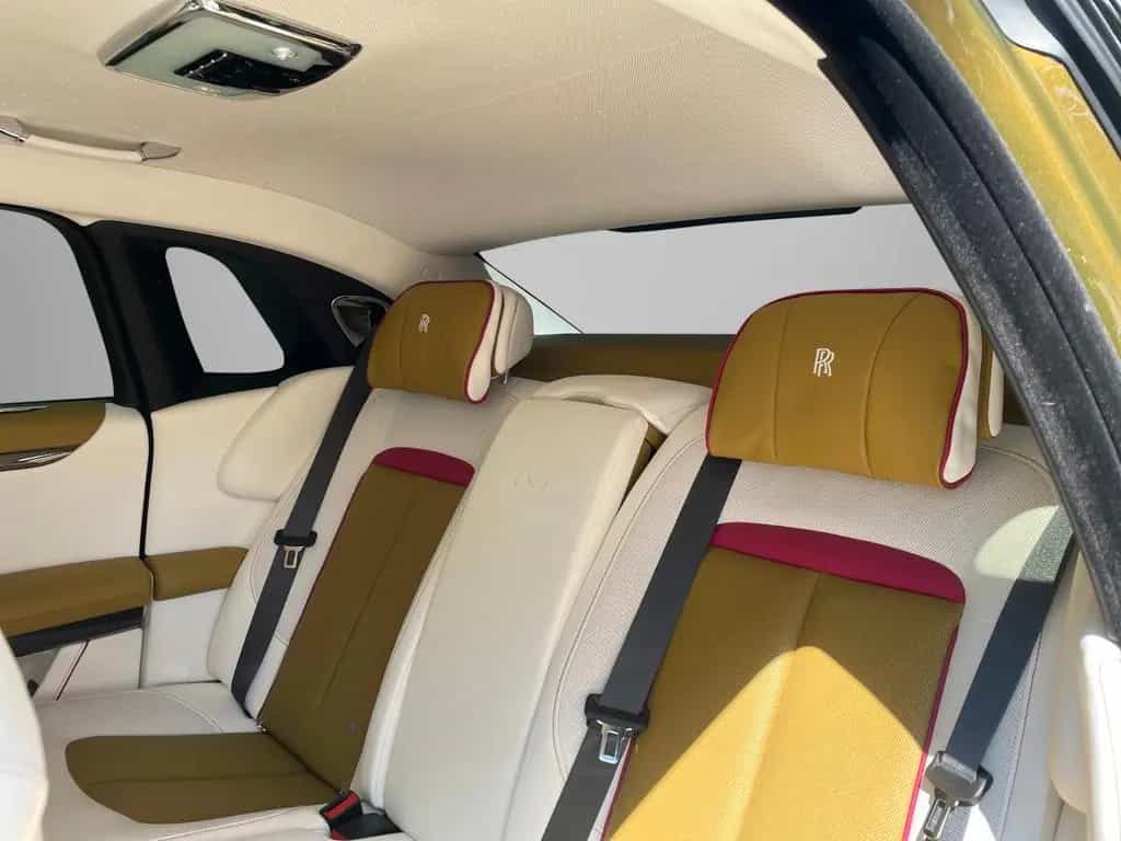 Rolls-Royce Ghost Black Badge - Bespoke/Shooting Star/2 Tone 01/2024-photo-17