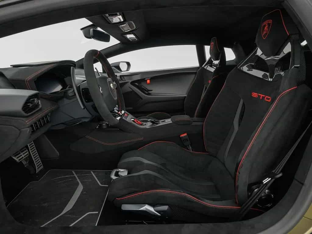 Lamborghini Huracán STO 04/2023-photo-10
