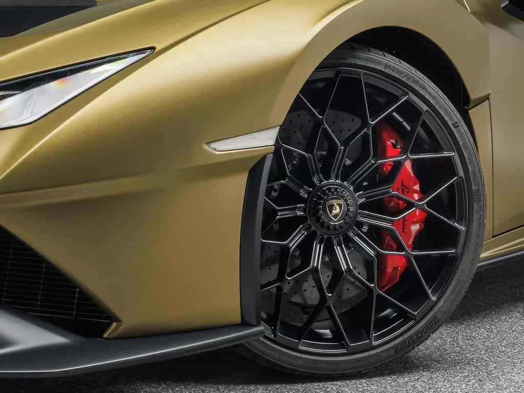 Lamborghini Huracán STO 04/2023-photo-15