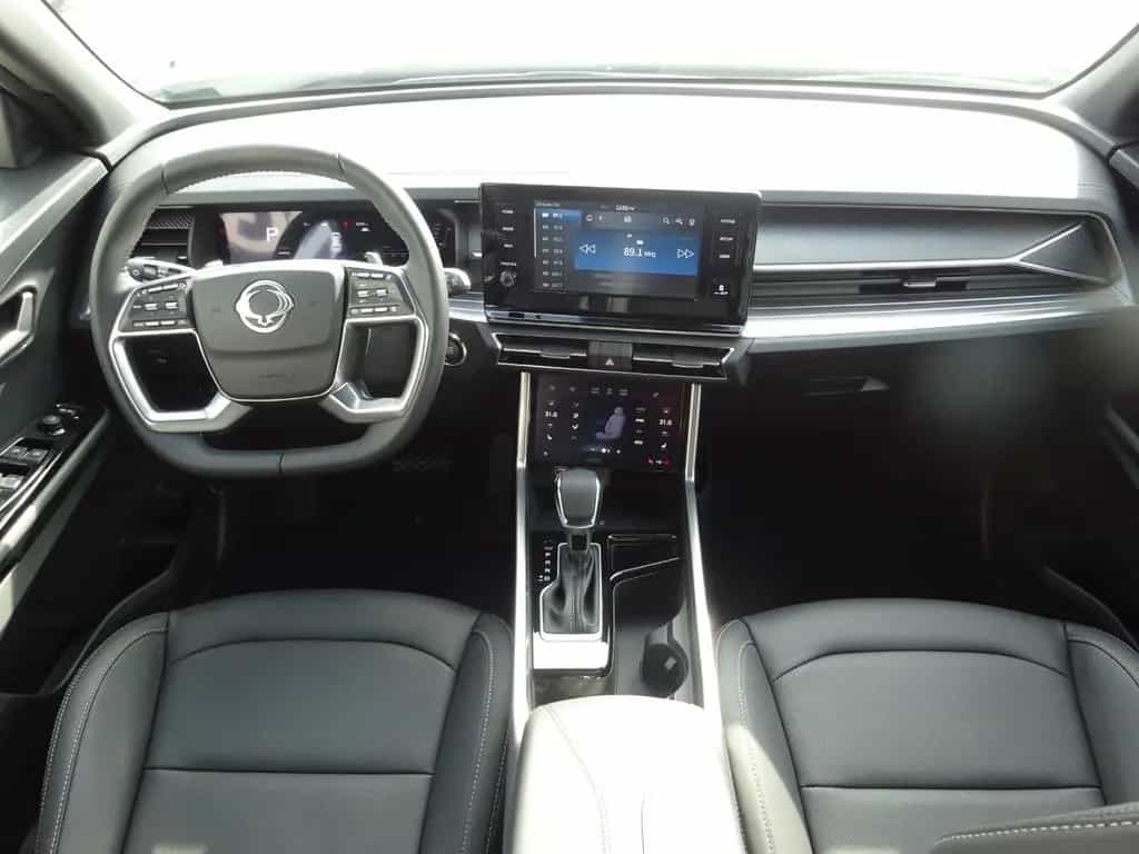 Ssangyong Torres 1.5 Quartz 2WD AT * NAVI*KAMERA*SITZH.* 01/2025-photo-6