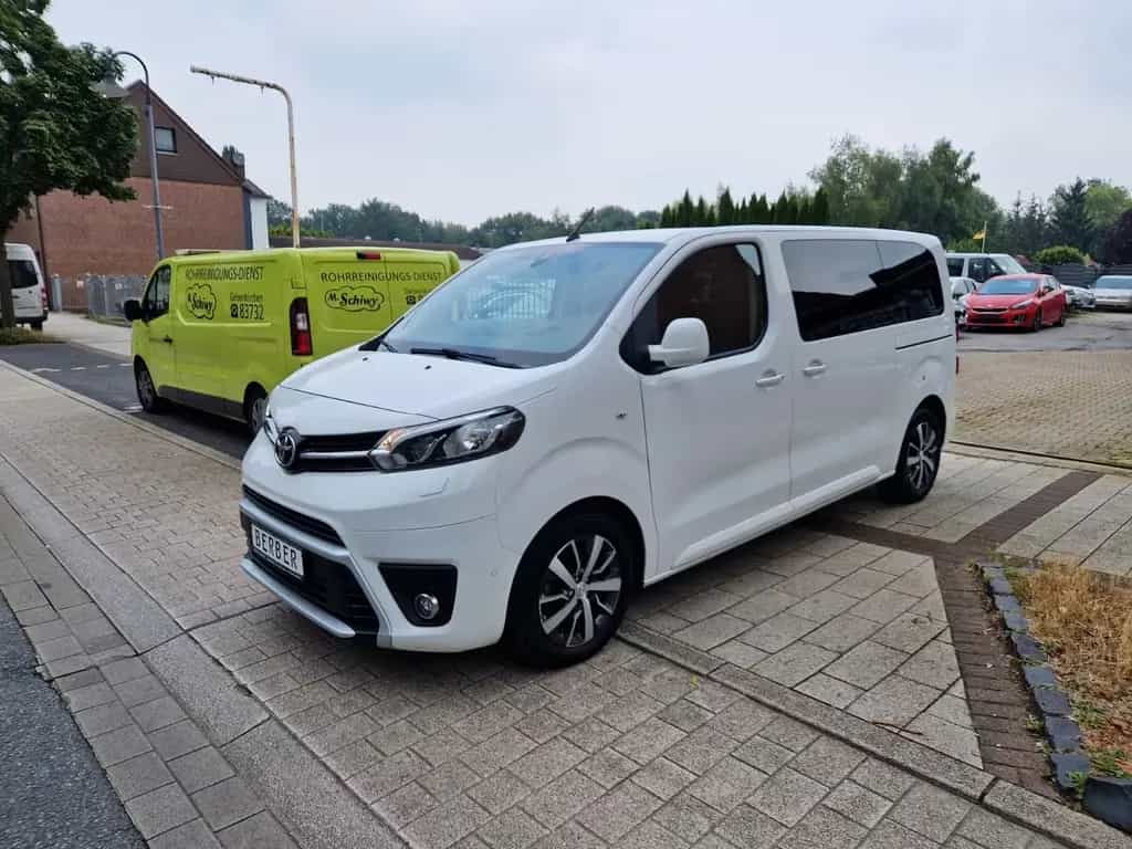 Toyota Proace (Verso) Proace Verso L1 Shuttle Comfort*1.HD*8-SITZER* 07/2019-photo-0