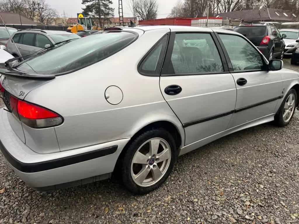 Saab 9-3 2.2 TiD Ecopower SE Fünftürer 03/2002-photo-3