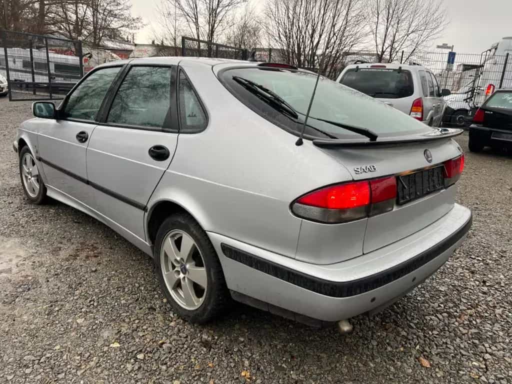 Saab 9-3 2.2 TiD Ecopower SE Fünftürer 03/2002-photo-5