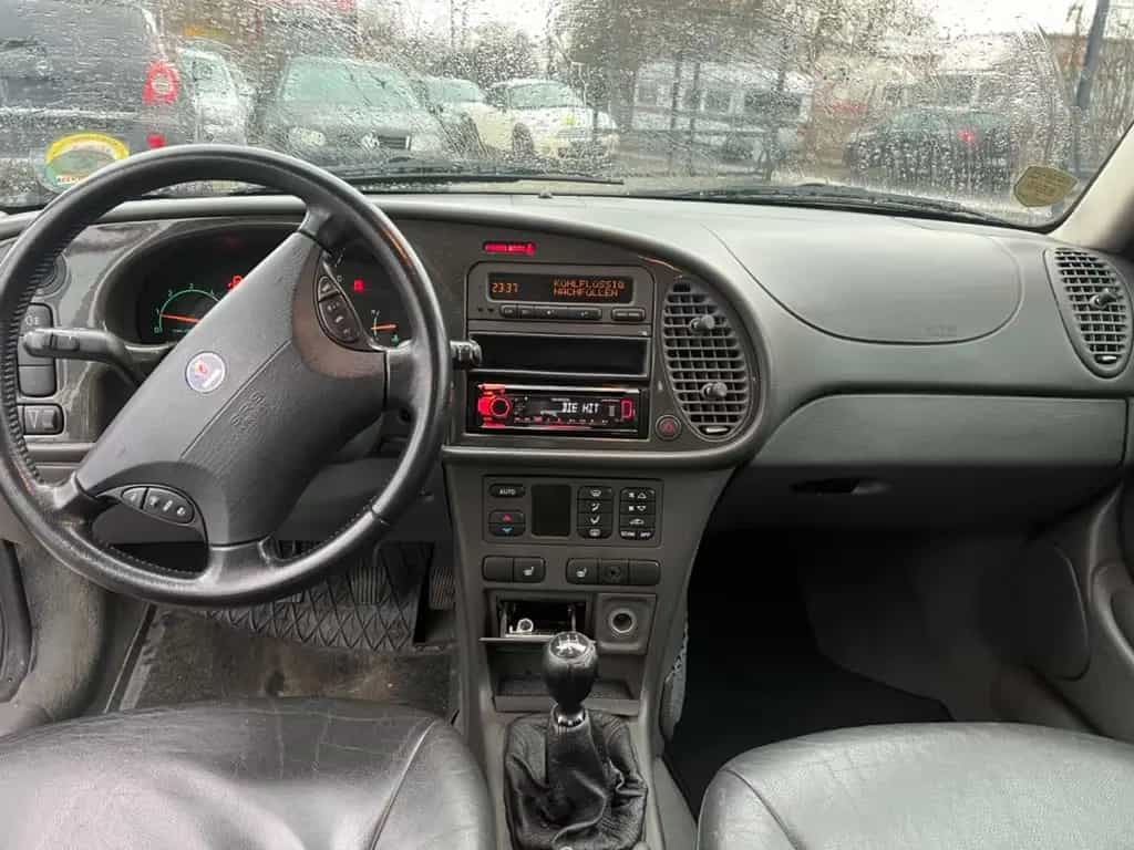 Saab 9-3 2.2 TiD Ecopower SE Fünftürer 03/2002-photo-8