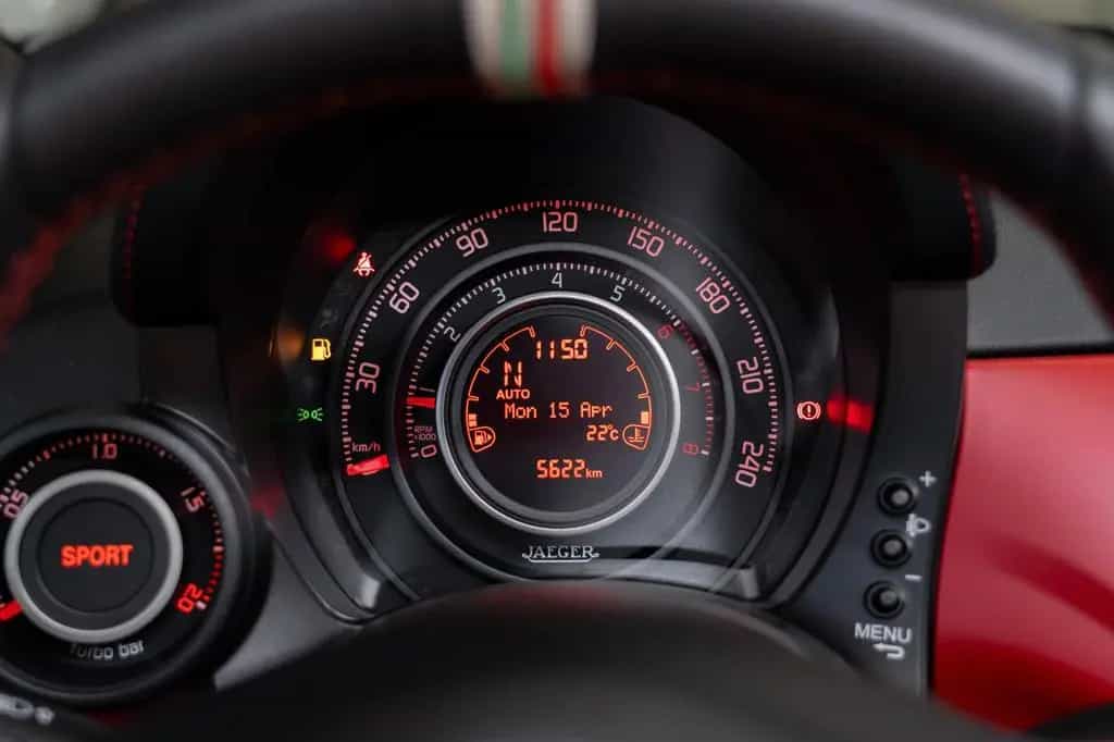 Abarth 595 12/2013-photo-22