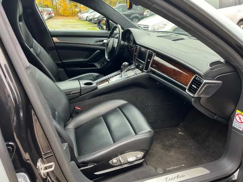 Porsche Panamera Turbo 4.8 V8 05/2014-photo-9