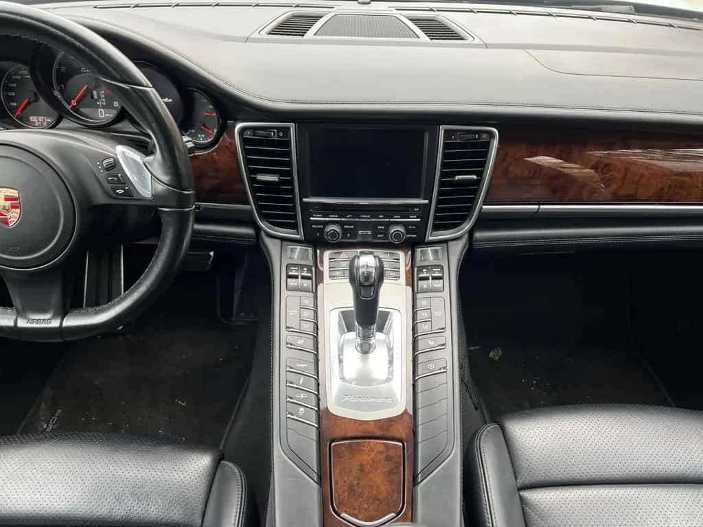 Porsche Panamera Turbo 4.8 V8 05/2014-photo-11