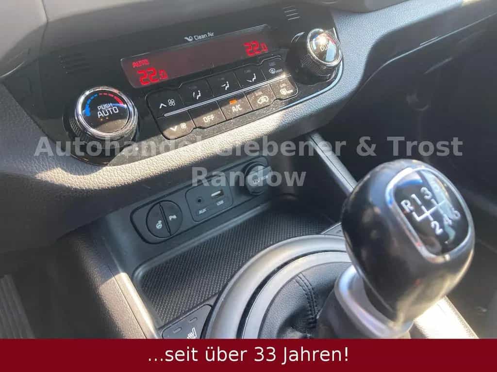 Kia Sportage Dream Team 2WD++HU NEU++ 10/2015-photo-7