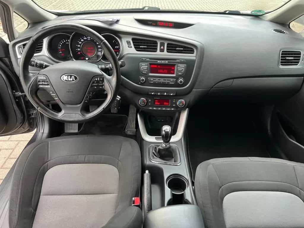 Kia Ceed Fifa World Cup Ed *SH TEL EPH WKR beh.MFL 07/2015-photo-8