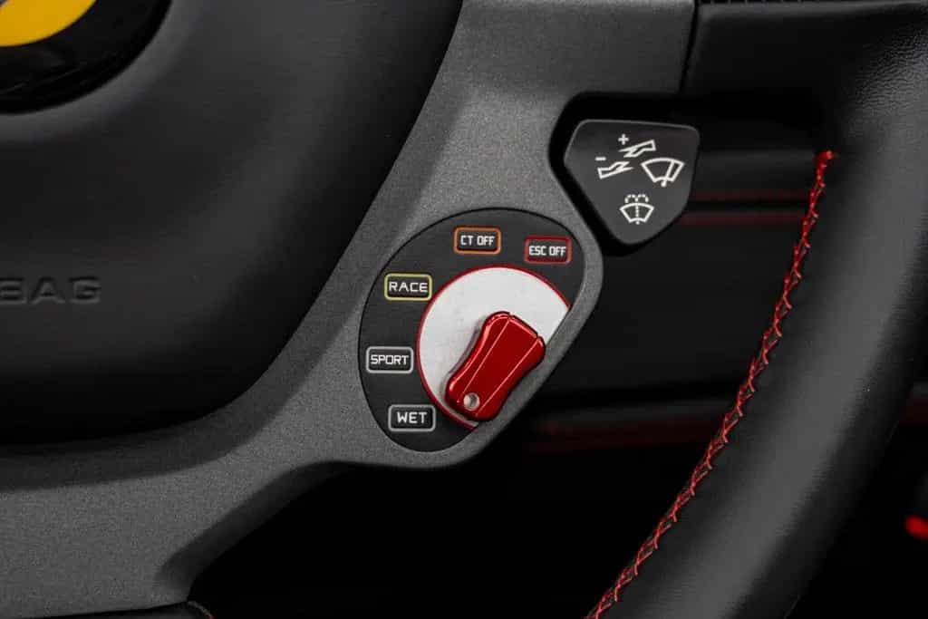 Ferrari 488 Spider // NETTO EXPORT // CARBON PACKAGE 01/2018-photo-25