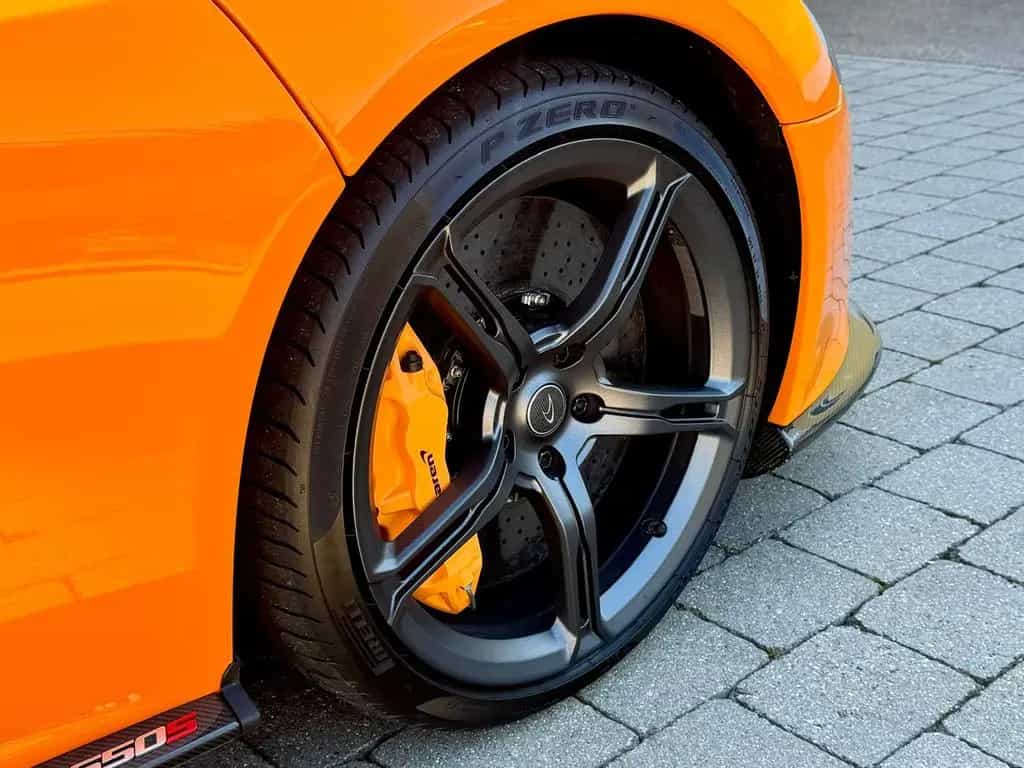 McLaren 650S Spider Carbon*Alcantara*Klappenauspuff*VOLL 05/2016-photo-8